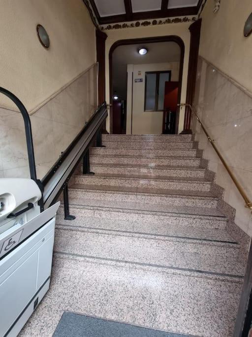 New Retiro Recien Reformado 10 Min En Metro A Sol, Hasta Seis Personas * Madri